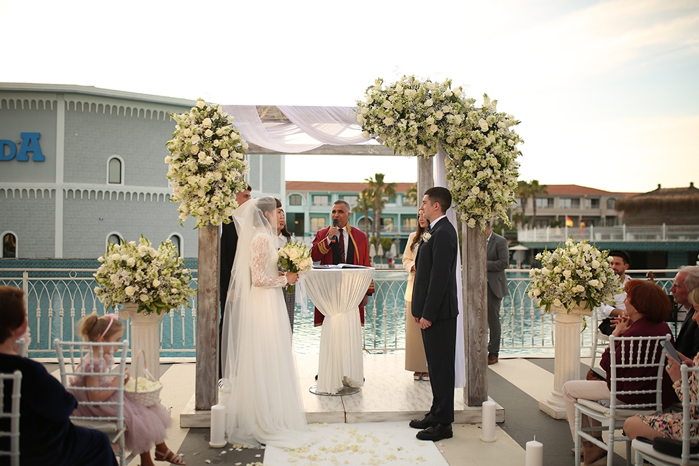 A Dream Wedding at Granada Luxury Deluxe Belek Hotel: A Magical May Day Celebration